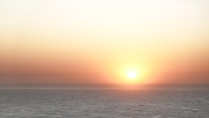 20 Uplifting Quotes to Start Your Day Right