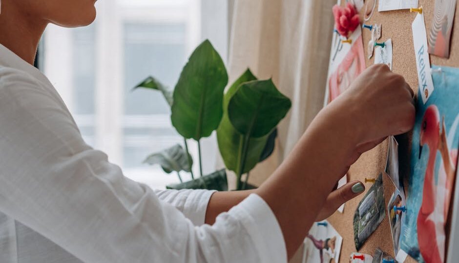 How to Create a Vision Board That Truly Inspires You